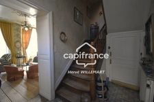 BERGUES - Maison bourgeoise, 11 pièces, 6 chambres, garage, grand jardin