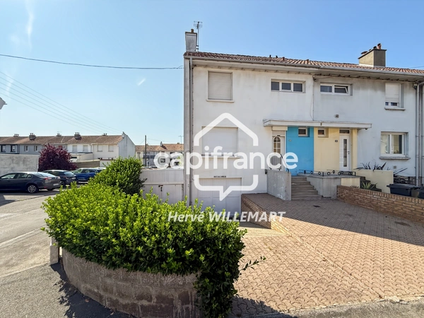 LEFFRINCKOUCKE - Maison semi mitoyenne, 4 pièces, 3 chambres, garage, jardin SUD