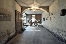 BERGUES - Maison bourgeoise, 11 pièces, 6 chambres, garage, grand jardin