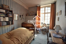 BERGUES - Maison bourgeoise, 11 pièces, 6 chambres, garage, grand jardin