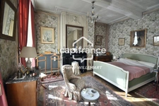 BERGUES - Maison bourgeoise, 11 pièces, 6 chambres, garage, grand jardin
