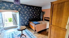 SEGONZAC (16)  Maison de bourg avec du caractère 