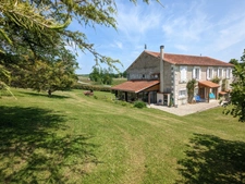 Dpt Charente (16), à vendre proche de LIGNIERES SONNEVILLE maison de campagne 
