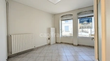 Immeuble à vendre SEGONZAC (16) Investisseurs ou Professionnels: une belle opportunité