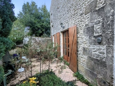 Maison à vendre SEGONZAC (16) Maison en moellons avec garage et grand jardin