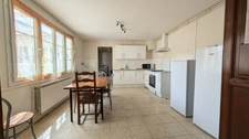 SEGONZAC (16) Charmante maison de ville avec cour et dépendance. Idéal premier achat ou investissement