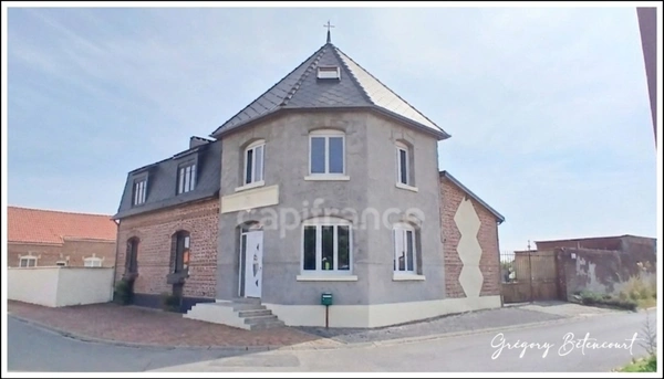 Maison de caractère à Ruyaulcourt — DPE B/A, grand terrain, fort potentiel