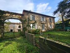 Dpt Tarn (81), à vendre proche de MAZAMET propriete P11 de 955 m² - Terrain de 14 797,00 m² 