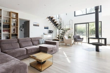 CONTEMPORARY VILLA