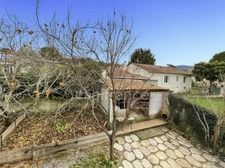 6-BEDROOM HOUSE + INDEPENDENT STUDIO