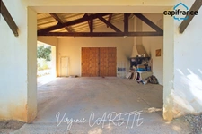 Property: 2 houses on 4 hectares in a dominant position