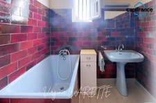 Property: 2 houses on 4 hectares in a dominant position