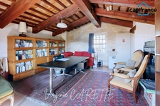 Property: 2 houses on 4 hectares in a dominant position