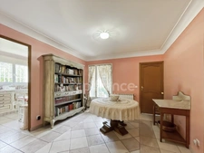 6-BEDROOM HOUSE + INDEPENDENT STUDIO