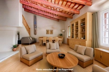 Property: 2 houses on 4 hectares in a dominant position