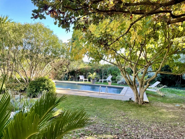 Maison familiale 175 m² avec piscine – Quartier des Platanes, Aix-en-Provence