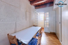 Propriété: 2 maisons sur 4 hectares en position dominante