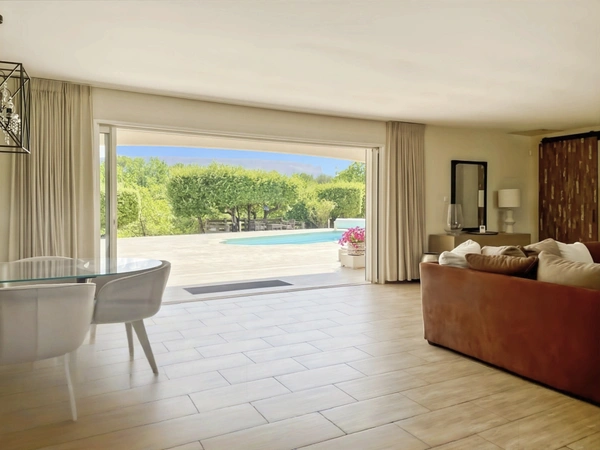 Maison à vendre 5 pièces OLLIERES (83)