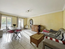 6-BEDROOM HOUSE + INDEPENDENT STUDIO
