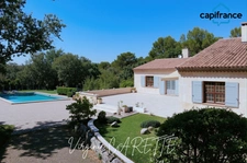 Property: 2 houses on 4 hectares in a dominant position