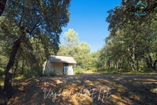 Property: 2 houses on 4 hectares in a dominant position