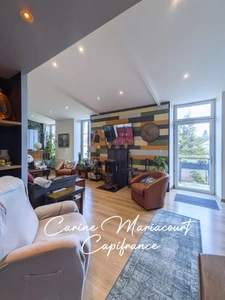 Exceptional 226 sqm character property with energy rating B, offering 4 en-suite bedrooms, 2 garages, and a spacious cellar with conversion potential.