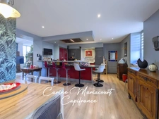 Exceptional 226 sqm character property with energy rating B, offering 4 en-suite bedrooms, 2 garages, and a spacious cellar with conversion potential.