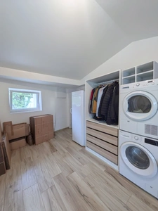 MAISON EN PIERRE RÉNOVÉE – 208 M² – 5 CHAMBRES – VIE DE PLAIN-PIED – TERRAIN 1 000 M² – A 8 MINUTES DE SAINT-MAIXENT