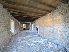 Saint-Maixent-l'École – Exceptional Historic Estate – 238 sqm of Beautifully Renovated Living Space – 600 sqm of Stone Outbuildings – Impressive Volumes – 1,741 sqm of Enclosed Grounds – Outstanding D