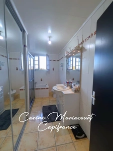 Maison familiale 7 pièces – 153 m² – 4 chambres – Terrain 1 650 m² – Proche Saint-Maixent-l'École (79) – Pompe à chaleur & panneaux solaires