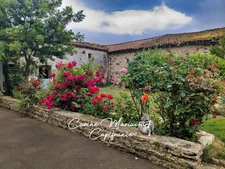 Maison familiale 160 m² – 4 chambres – Garage 80 m² – Dépendance – DPE C – PROCHE SAINT-MAIXENT-L'ECOLE