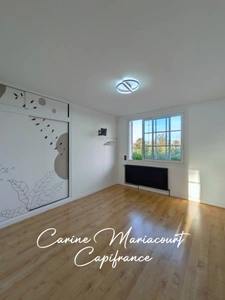 Maison familiale 7 pièces – 153 m² – 4 chambres – Terrain 1 650 m² – Proche Saint-Maixent-l'École (79) – Pompe à chaleur & panneaux solaires