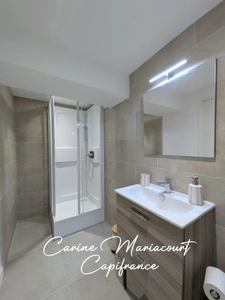 STUDIO MEUBLÉ 32 M² – ENTIÈREMENT RÉNOVÉ – CENTRE DE SAINT-MAIXENT-L’ÉCOLE