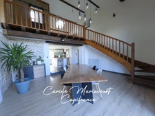 ✨ Maison en pierre rénovée avec goût – 157 m² habitables, grande grange et terrain piscinable de plus de 3 500 m² ✨