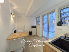 STUDIO MEUBLÉ 32 M² – ENTIÈREMENT RÉNOVÉ – CENTRE DE SAINT-MAIXENT-L’ÉCOLE