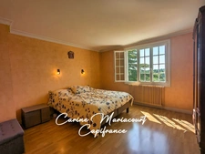 Spacieuse maison familiale de 239 m² habitables avec 6 chambres et grand jardin 