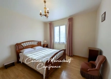 MAISON FAMILIALE DE 121 M² – 4 CHAMBRES – TERRAIN CLOS DE 900 M² – PROCHE COMMODITÉS