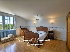Spacieuse maison familiale de 239 m² habitables avec 6 chambres et grand jardin 