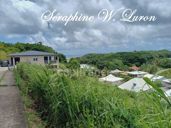 Terrain à vendre de 4060,00 m² LA TRINITE (972) - 270000 €
