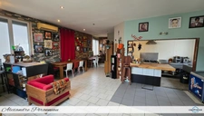 Maison avec fort potentiel commercial et habitation – Emplacement stratégique – Jardin 330 m² AYTRE (17)