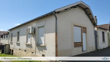 Maison avec fort potentiel commercial et habitation – Emplacement stratégique – Jardin 330 m² AYTRE (17)