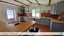 Charmante maison en pierre 170 m², 4 chambres FERRIERES (17) Garage et Piscine