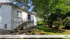Maison familiale LAGORD CENTRE avec beau jardin plein sud – 4 chambres, garage – Travaux à prévoir