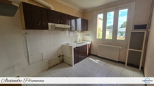 MAISON À RÉNOVER – 3 CHAMBRES – GRAND SÉJOUR – GARAGE – JARDINS – À MOINS DE 10 KM DE LA ROCHELLE