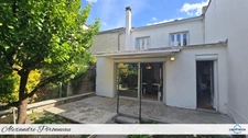 MAISON À RÉNOVER – 3 CHAMBRES – GRAND SÉJOUR – GARAGE – JARDINS – À MOINS DE 10 KM DE LA ROCHELLE