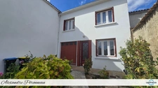 MAISON À RÉNOVER – 3 CHAMBRES – GRAND SÉJOUR – GARAGE – JARDINS – À MOINS DE 10 KM DE LA ROCHELLE