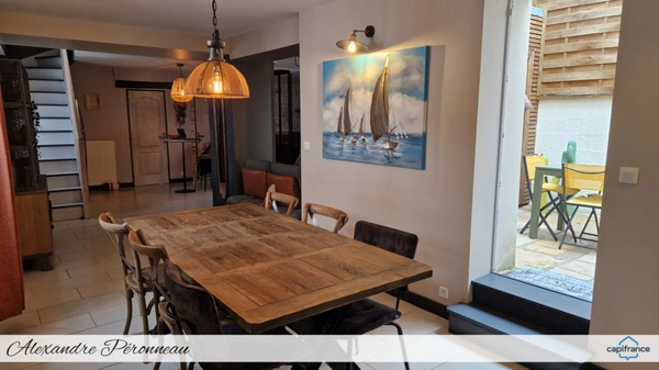 Charmante maison en pierre 180 m², 4 chambres NUAILLE D'AUNIS (17)
