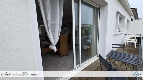 Appartement Duplex T3 avec terrasse, grand jardin privatif 100 m² et garage – petite copropriété sans charges
