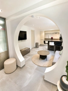 Maison à vendre 5 pièces FREJUS (83), piscine, jacuzzi, terrasses, jardin, garage