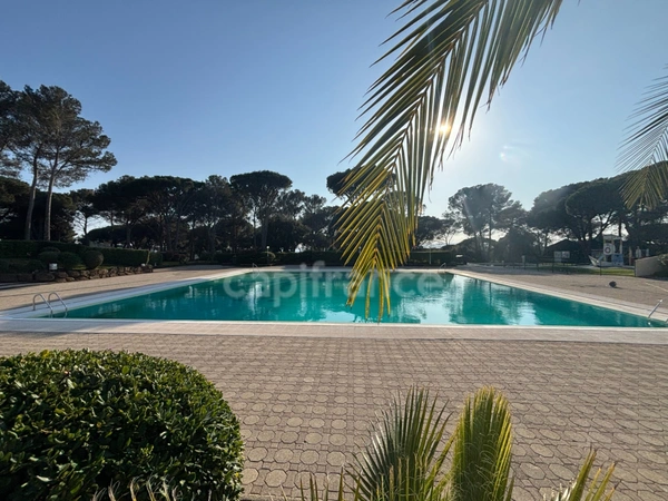 Appartement à vendre 2 pièces SAINT RAPHAEL (83), 2 piscines, golf, gardien, snack, aire de jeux pour enfants !!